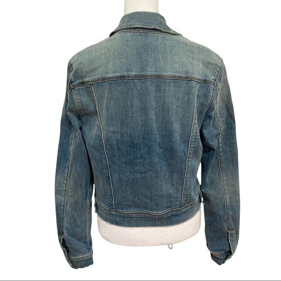 J Brand Harlow Jean Jacket size M Surface Blue Denim Whiskered - Picture 11 of 11